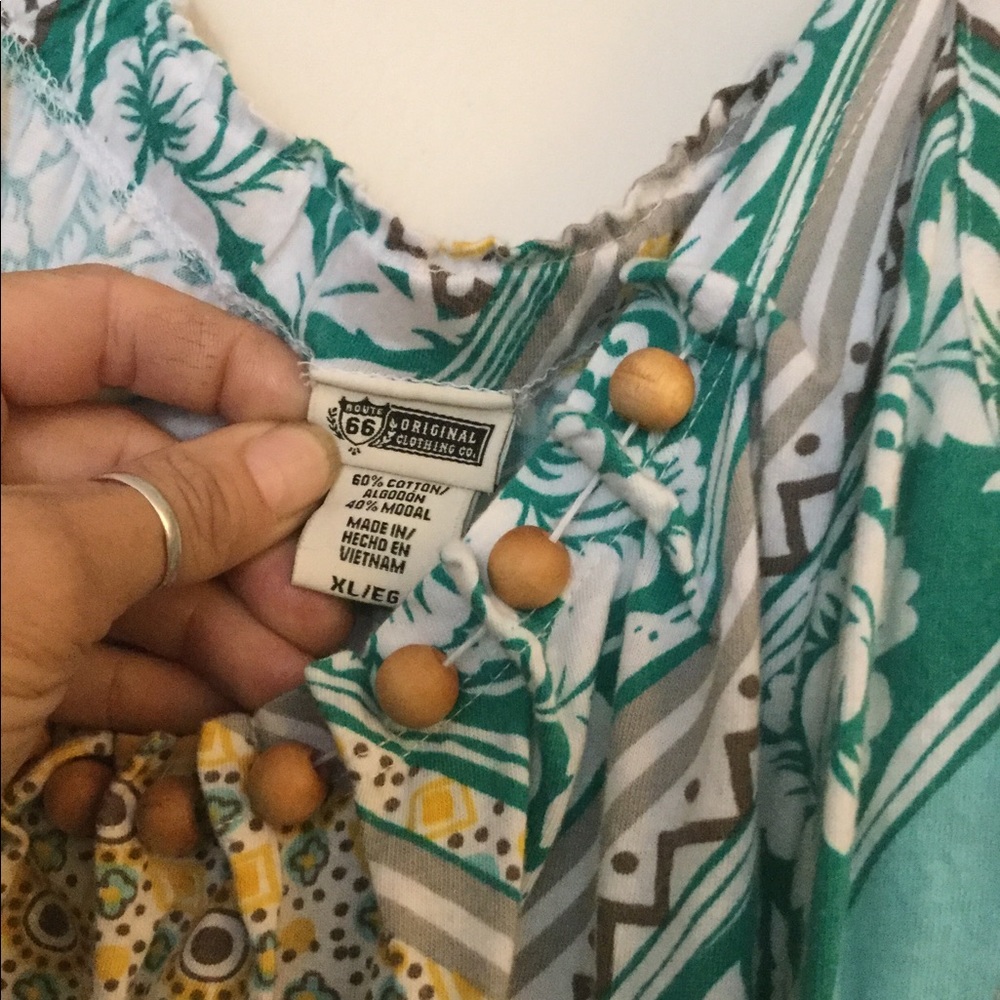 Cute tank top sort of southwestern vibe